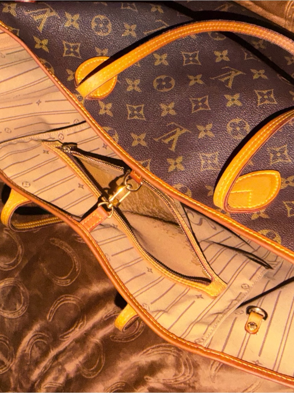 Louis Vuitton Monogram Canvas Tote in Brown Tan Leather Trim size GM neverfull - Picture 3 of 16